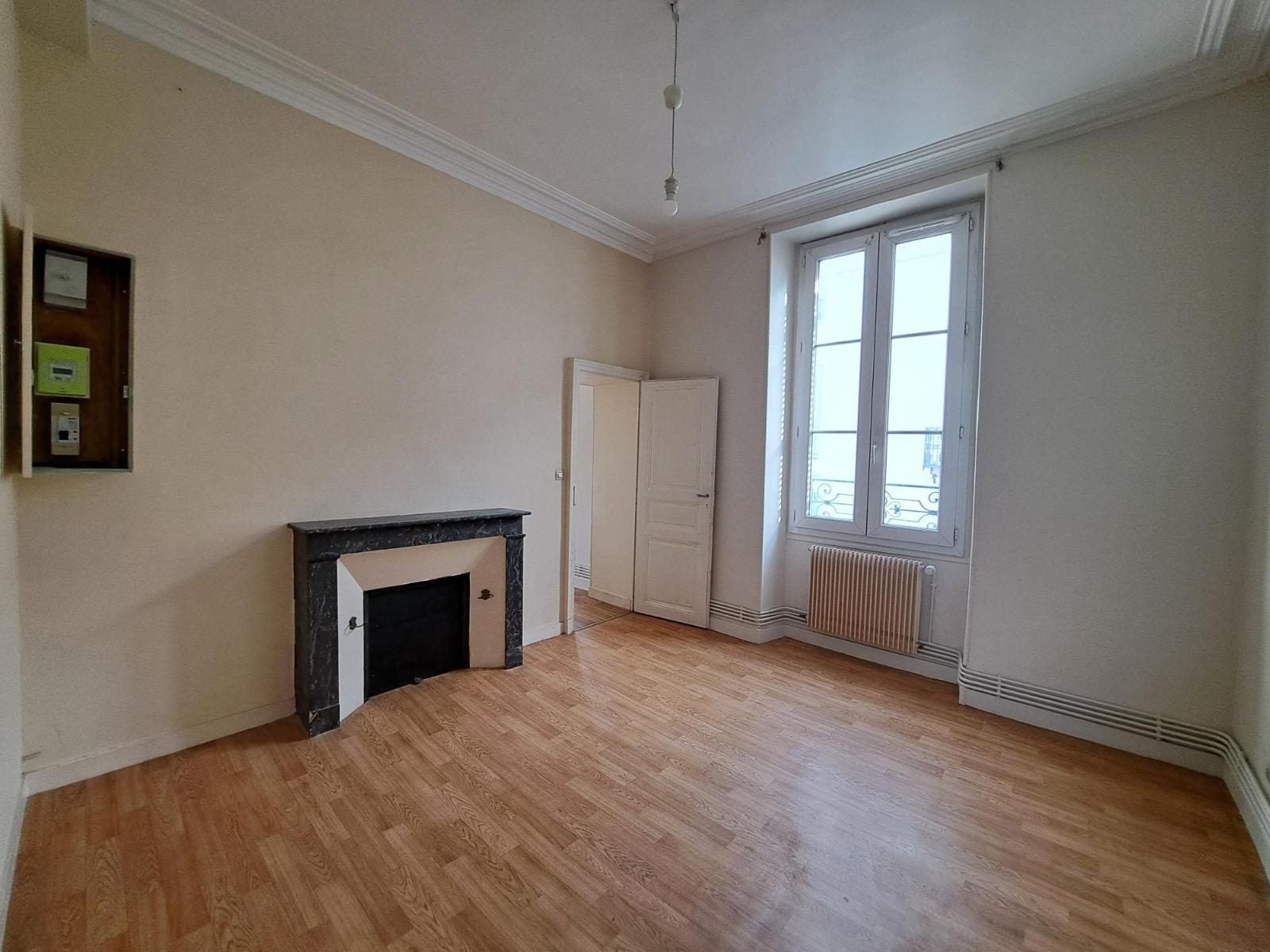 Flat Rue du Port-de-l'Ancre in Angers