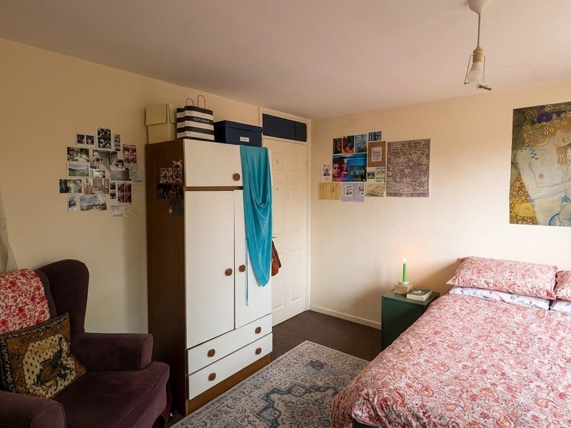 Room Grafton Close in Newcastle upon Tyne