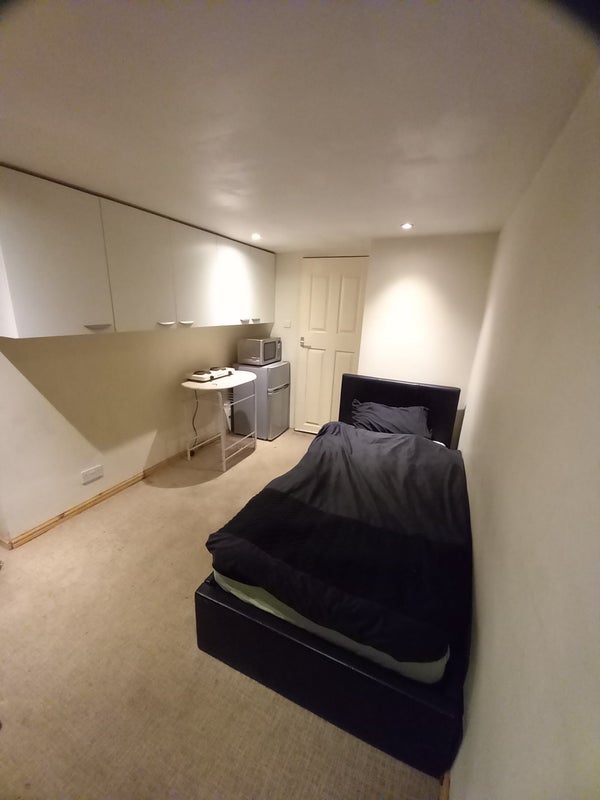 Flat Moore Close in Greater London