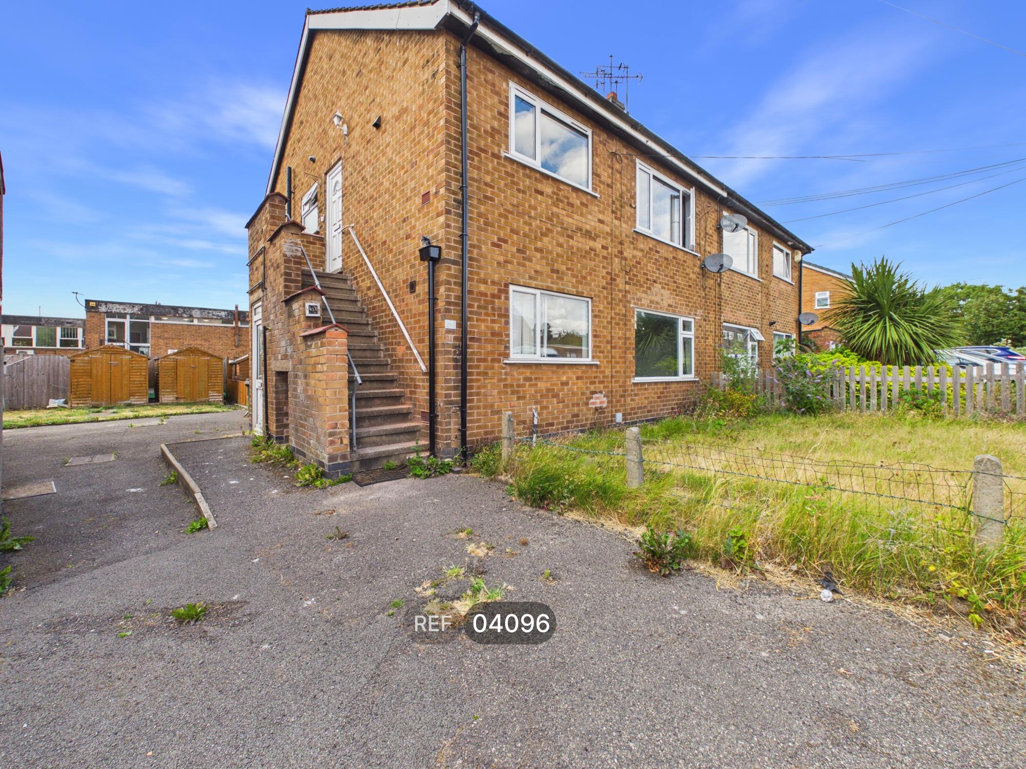 Flat Smithy Crescent in Nottingham