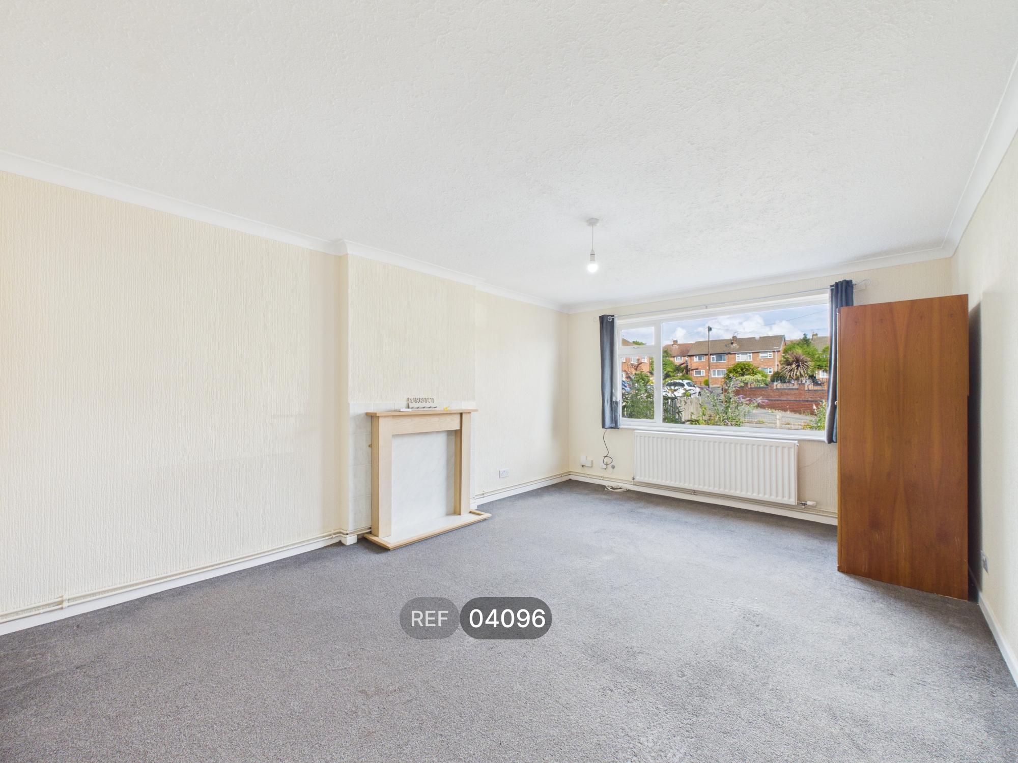 Flat Smithy Crescent in Nottingham