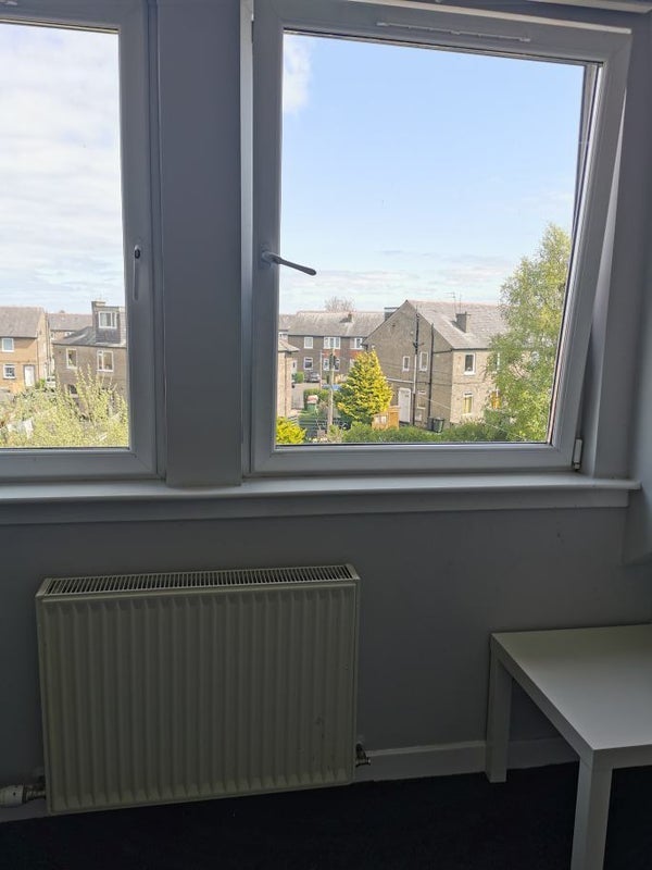 Room Crewe Crescent in City of Edinburgh