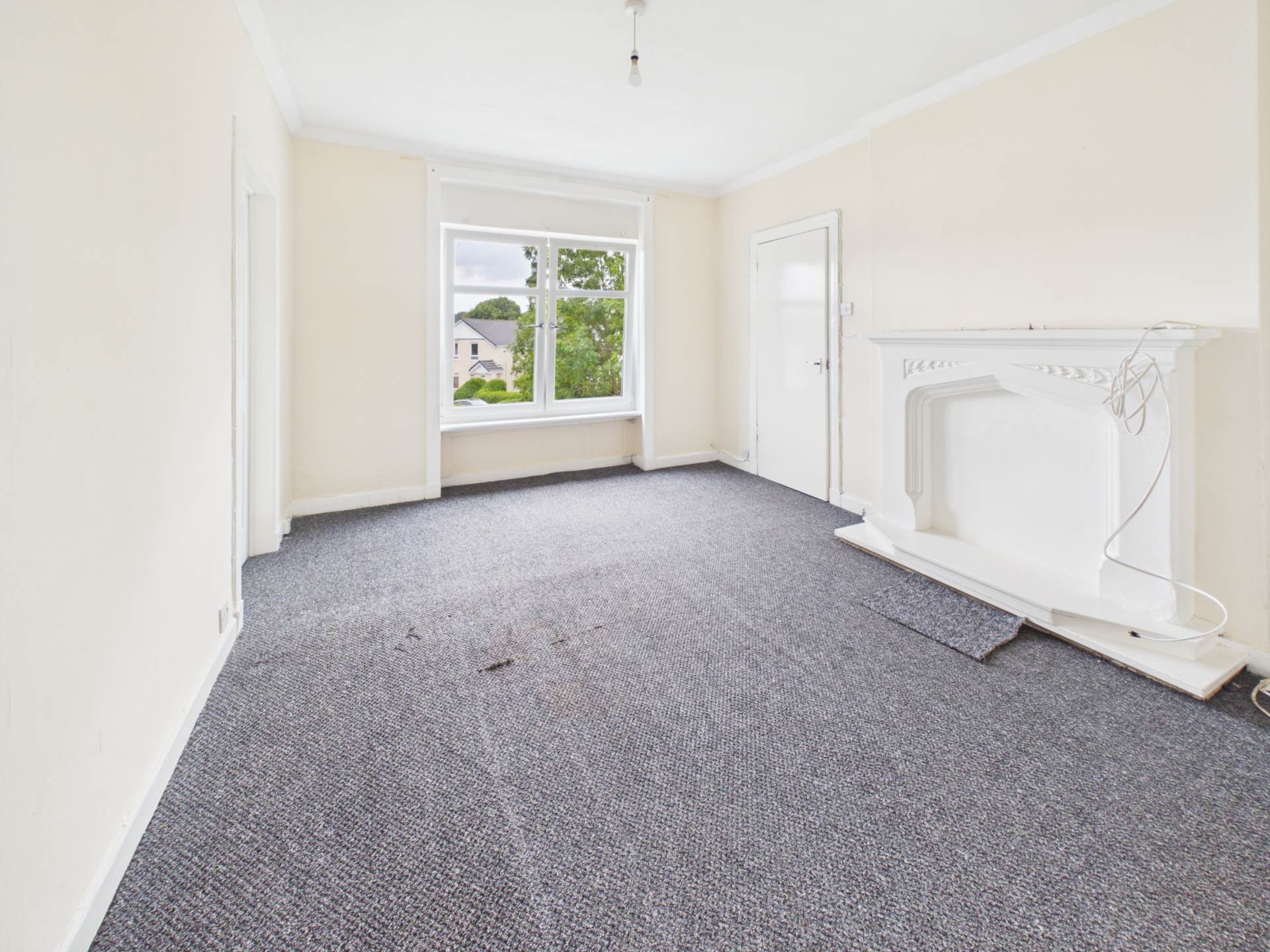 Flat Kingsacre Road in Glasgow