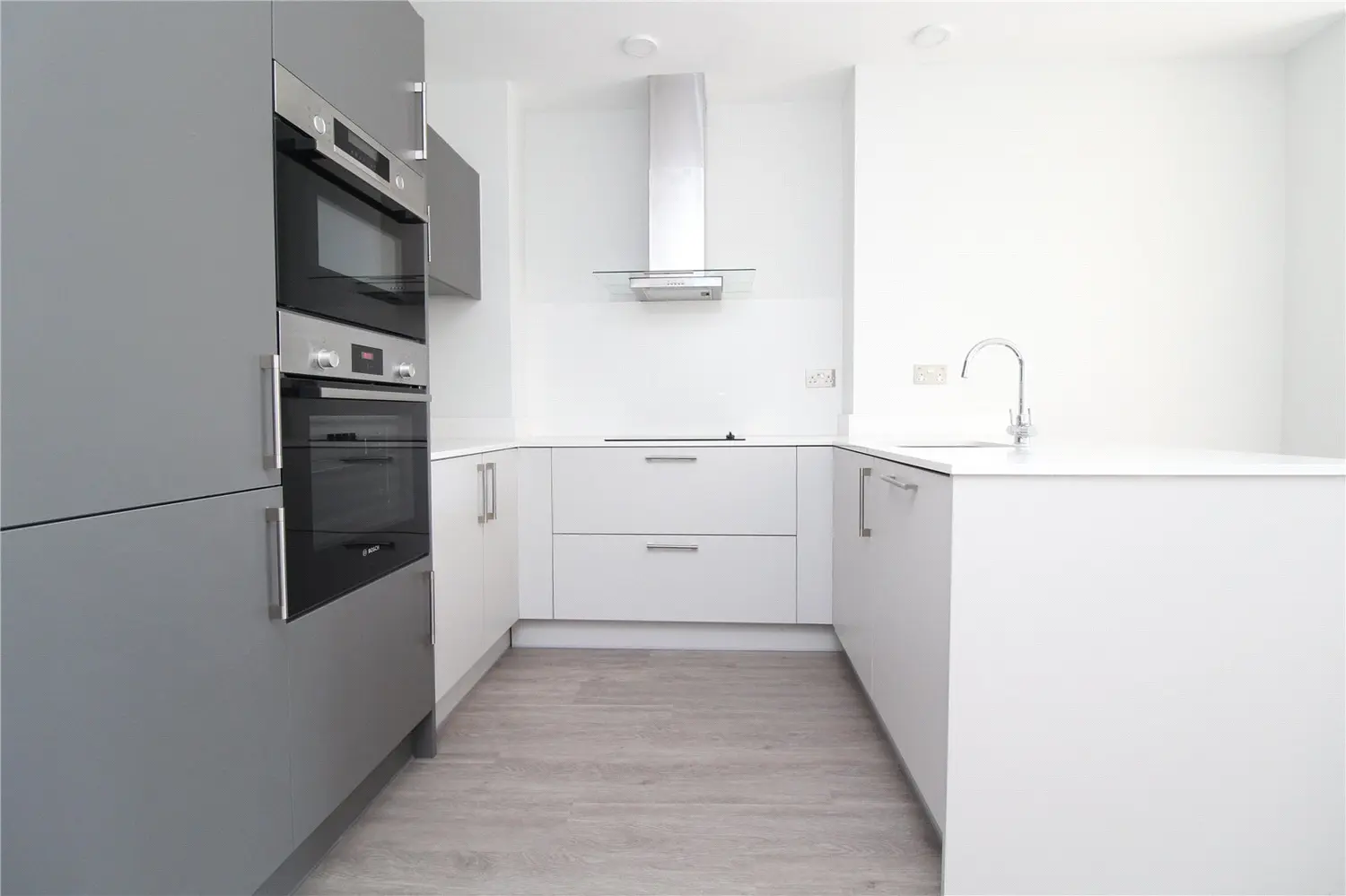 Flat Woodland Close in Ingatestone