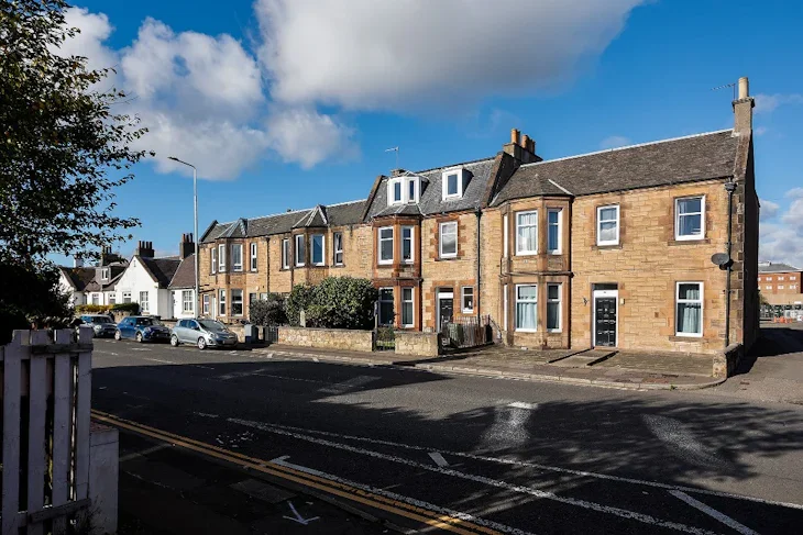 House Longstone Road in City of Edinburgh