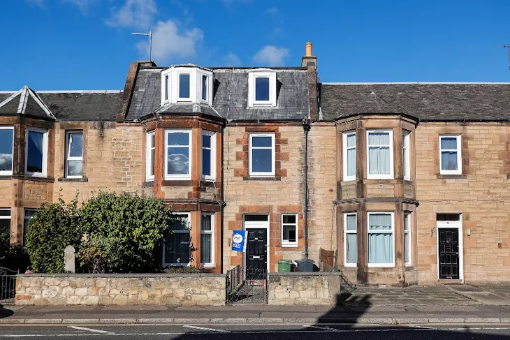 House Longstone Road in City of Edinburgh