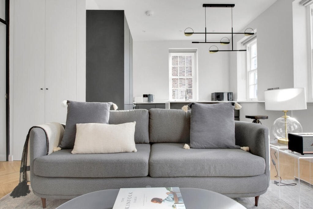 Flat Duke Street in City of Westminster