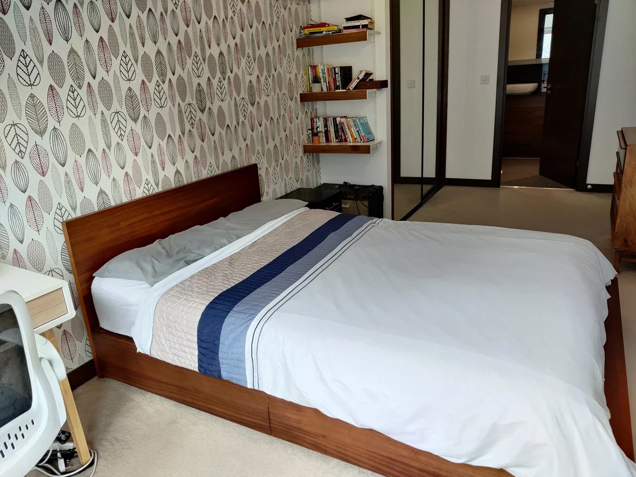 Room Abbey Road in Greater London