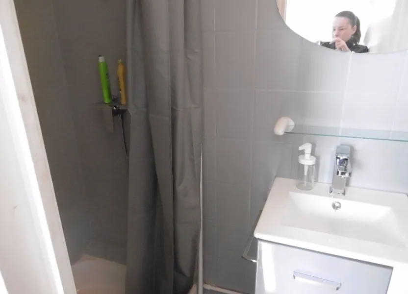 Chambre Rue d'Alsace-Lorraine à Reims