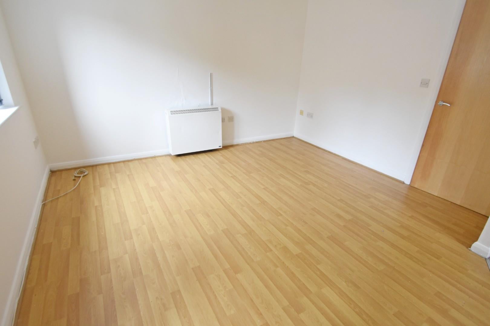 Flat Newbridge Close in Radcliffe