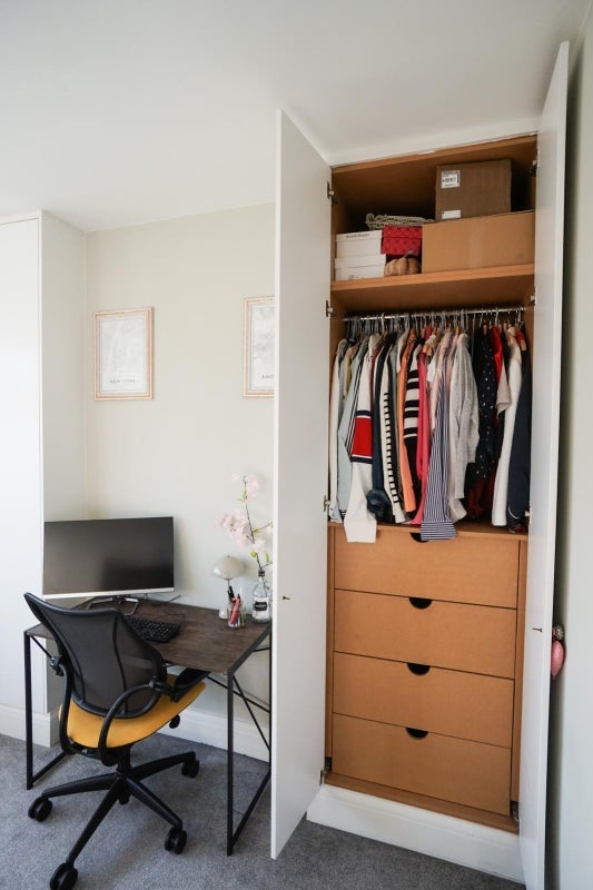 Room Tilehurst Road in Greater London