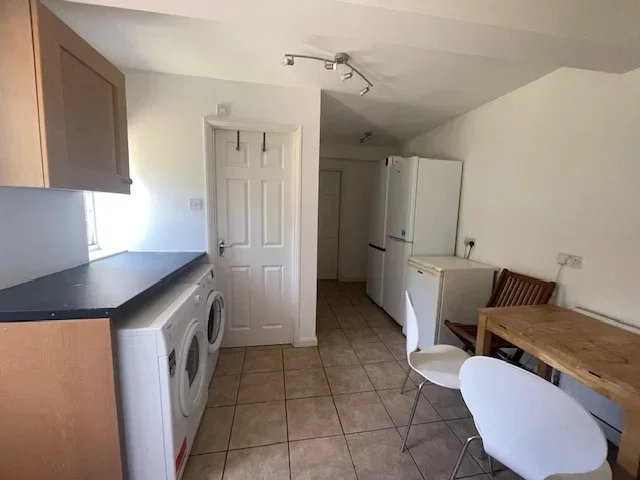 House Maple Grove in Guildford