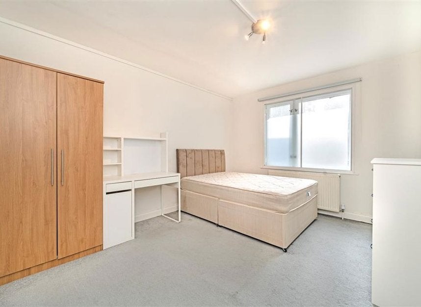 Flat Southwick Street in City of Westminster