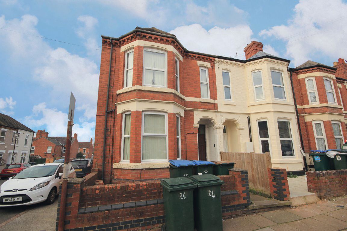 Flat Melville Road in Coventry