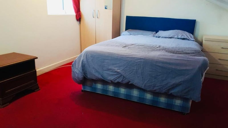 Room Lorrimore Road in Greater London