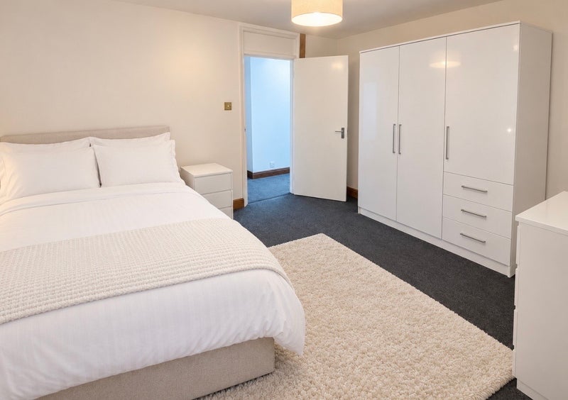 Room Lorrimore Road in Greater London