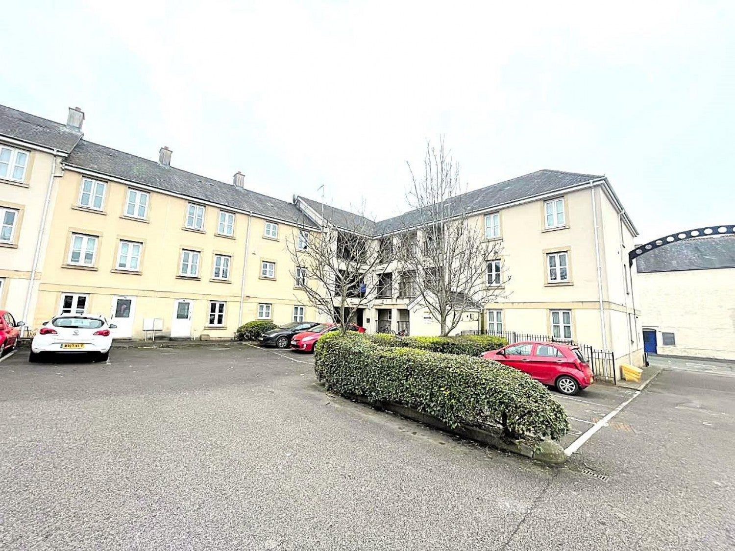 Flat Pendennis Park in Kingswood