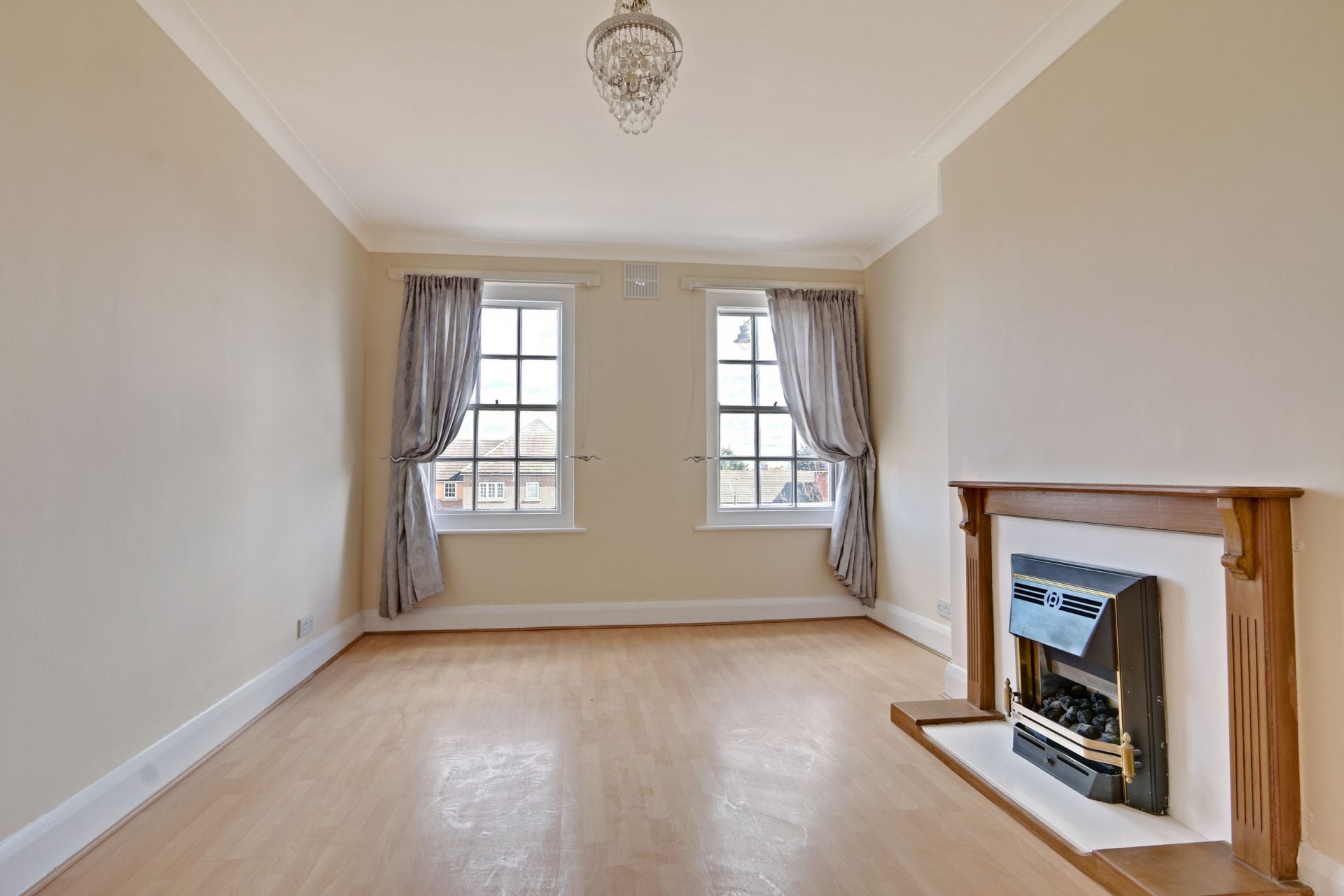 Flat Heddon Court Avenue in London