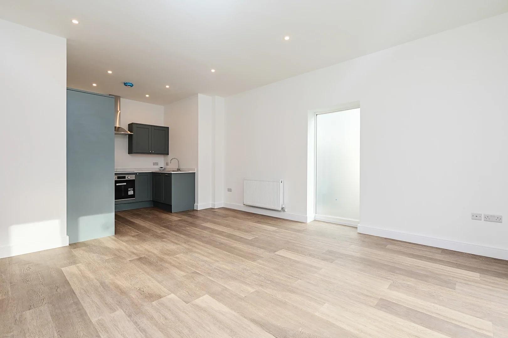 Flat Alexandra Road in Rushmoor