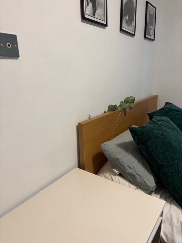 Room Page Drive in Cardiff