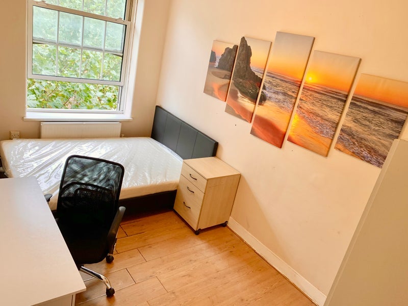 Room Deptford Church Street in Greater London