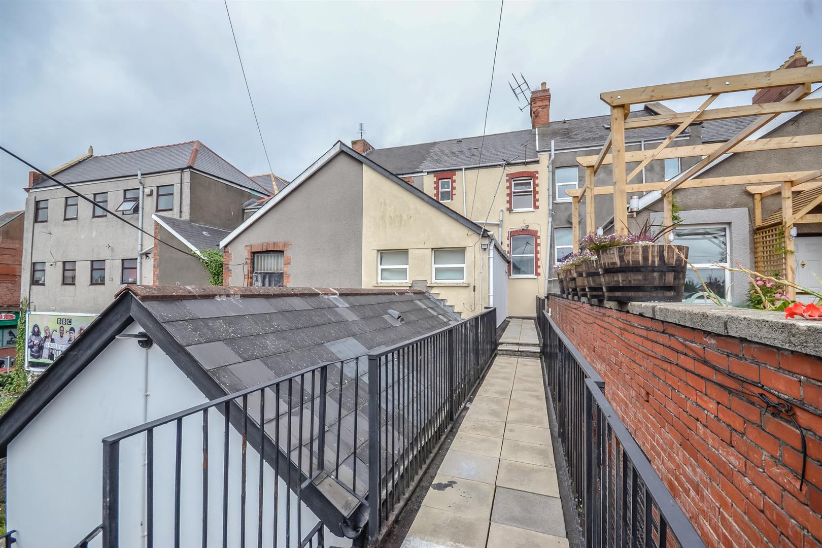 Flat Holton Road in Barry