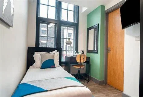 Room Renshaw Street in Liverpool