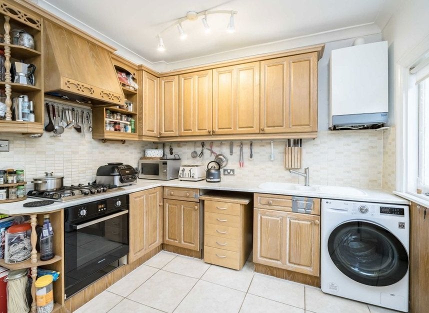 House Drayton Avenue in Greater London