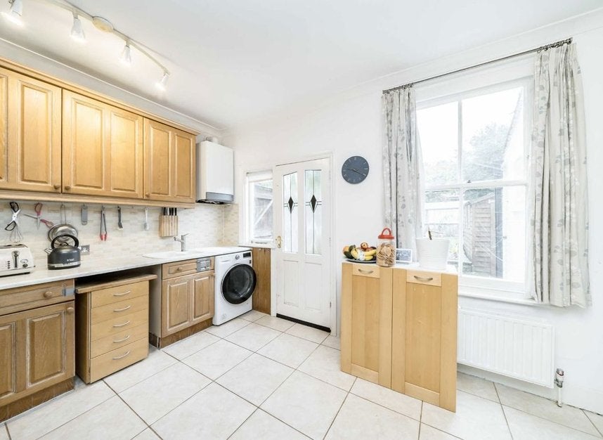 House Drayton Avenue in Greater London