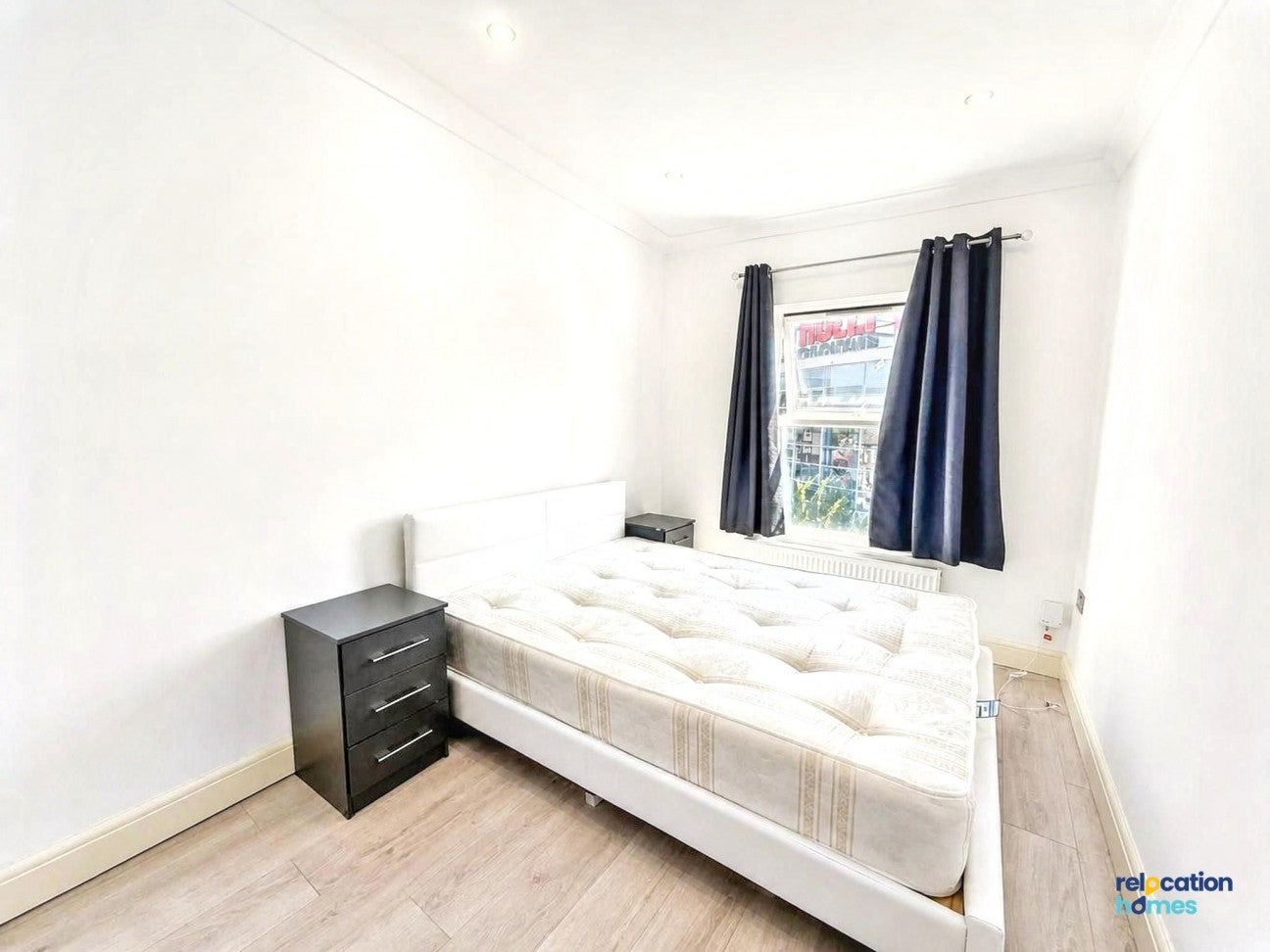 Flat Lordship Lane in Greater London
