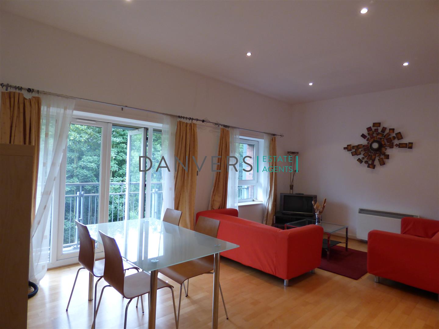 Flat Great Central Way in Leicester