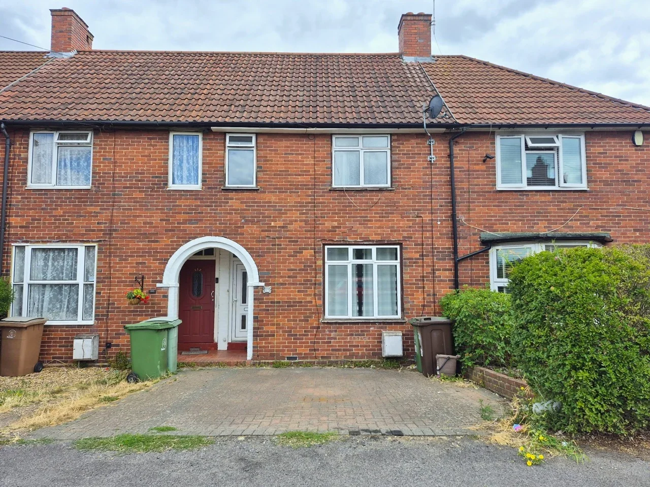 House Winchcombe Road in Greater London