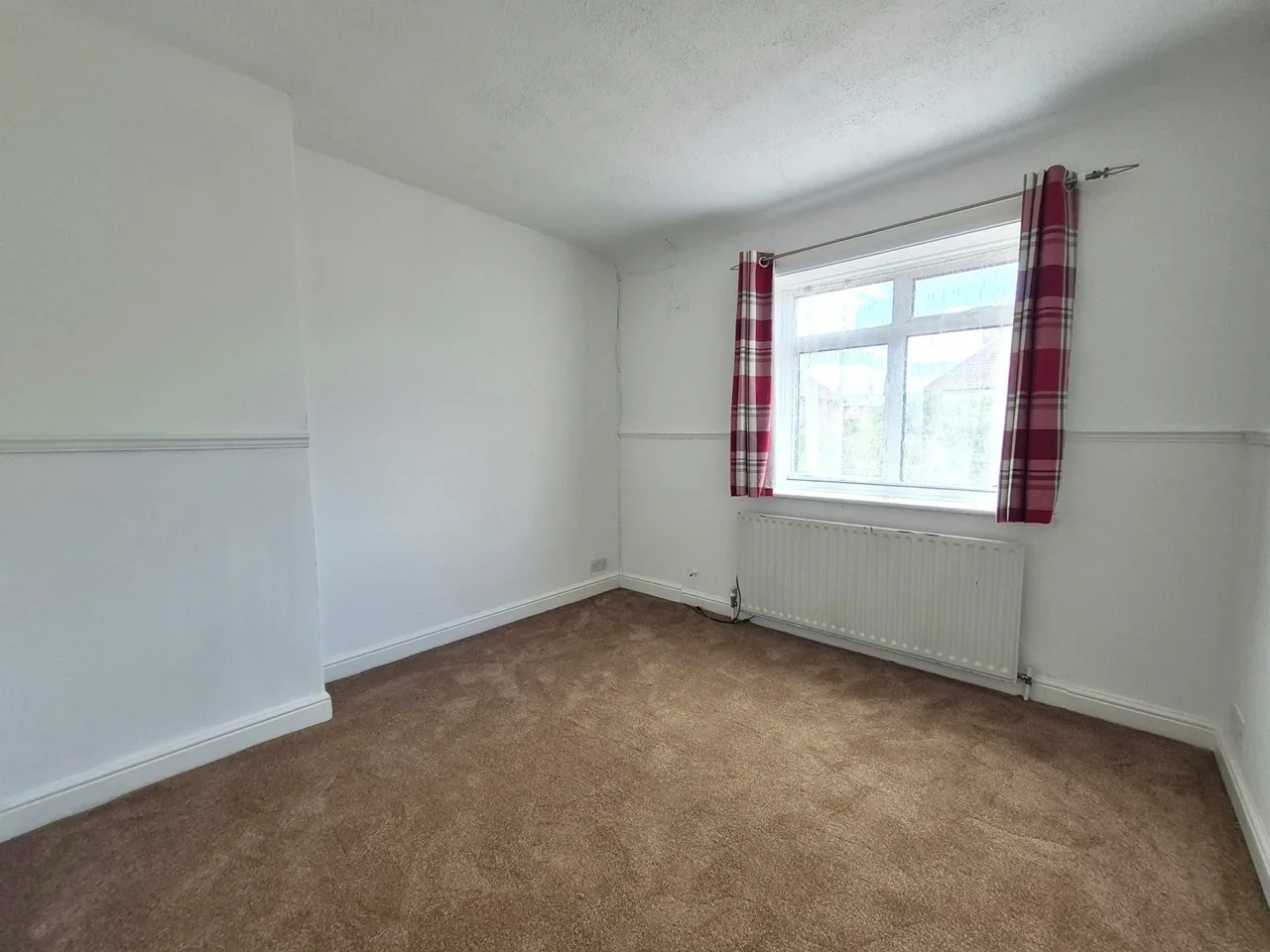 House Winchcombe Road in Greater London