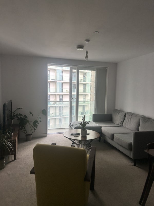 Flat Dearmans Place in Salford