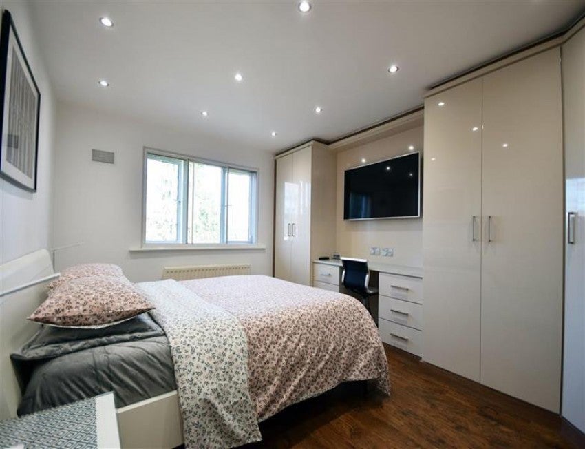 Flat Southview Gardens in Stockport