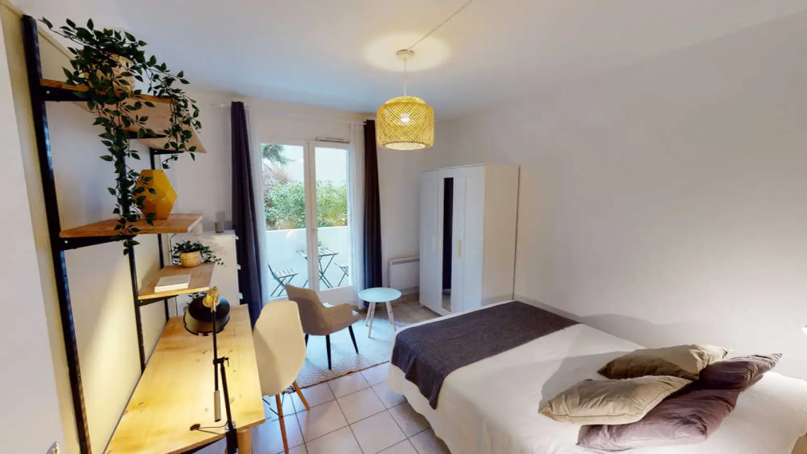 Room Rue Vercingétorix in Paris