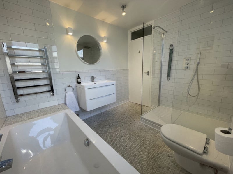 Room Wayford Street in Greater London