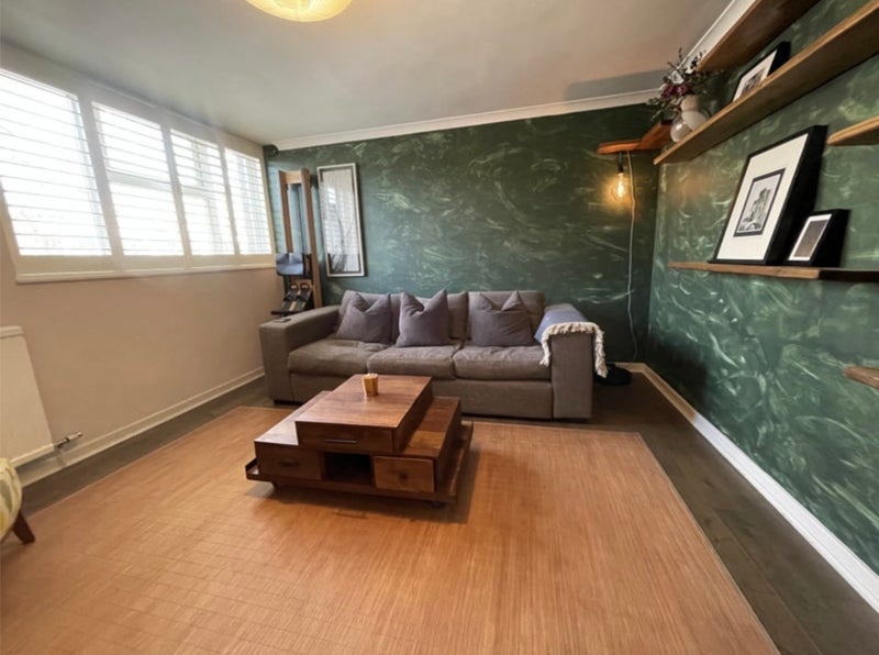 Room Wayford Street in Greater London