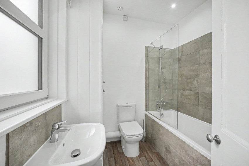 Flat Cold Bath Road in Harrogate
