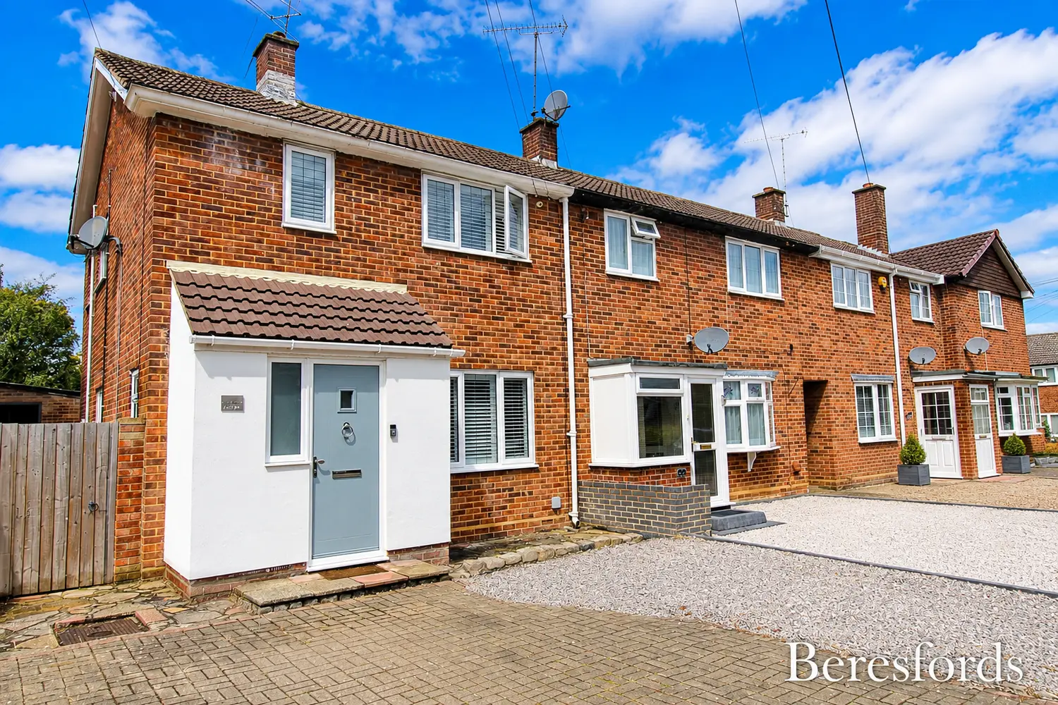House Lambourne Drive in Brentwood
