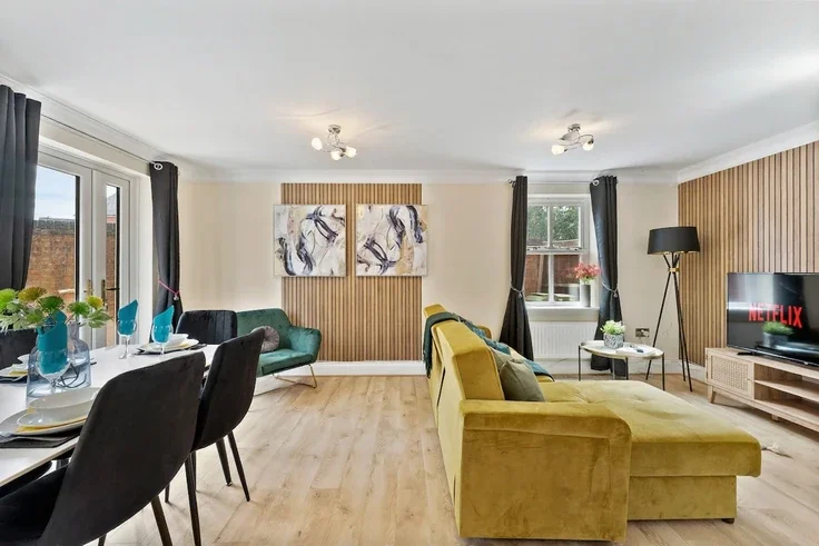 House Artisan Close in Cotswold District