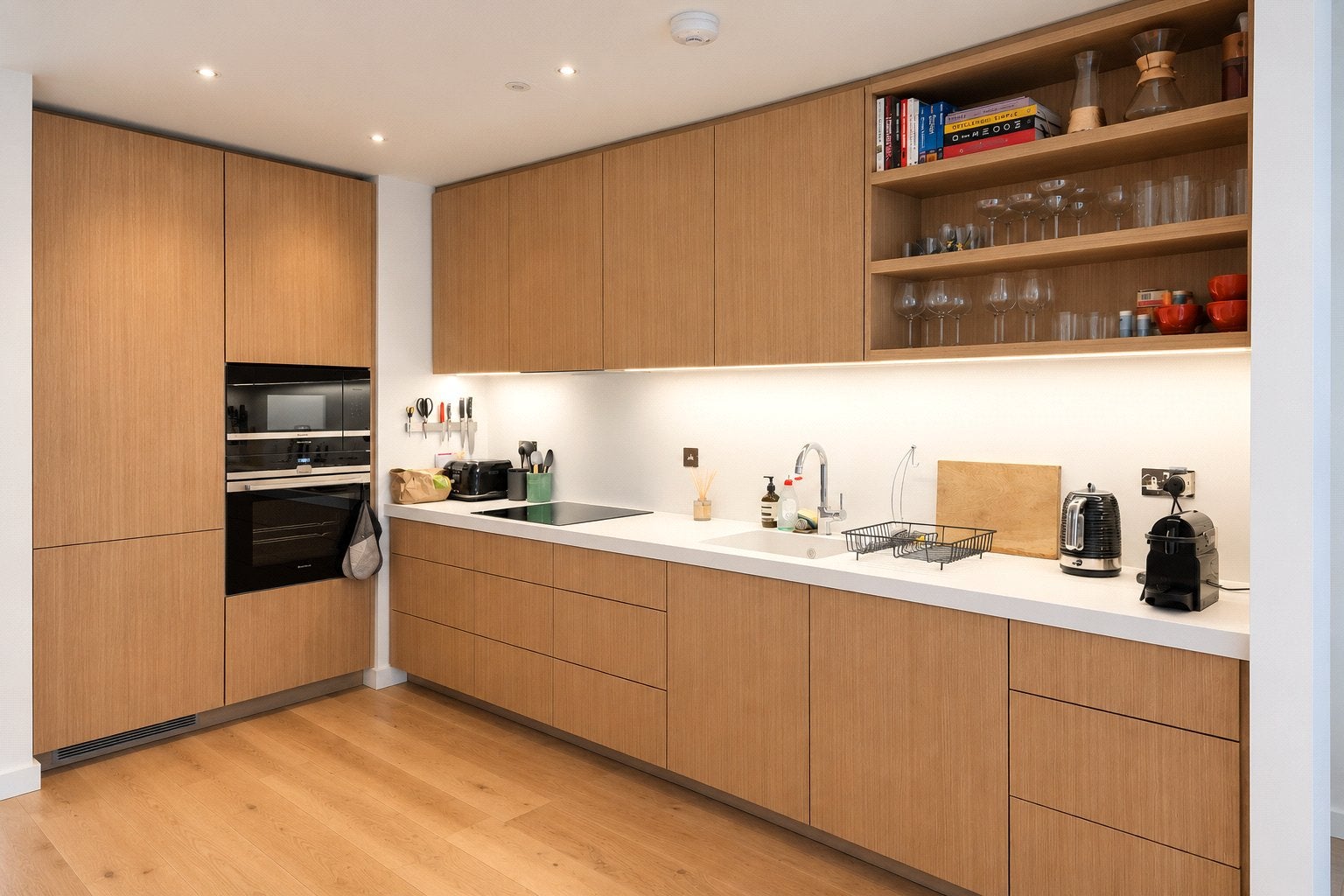 Flat Prospect Way in Greater London