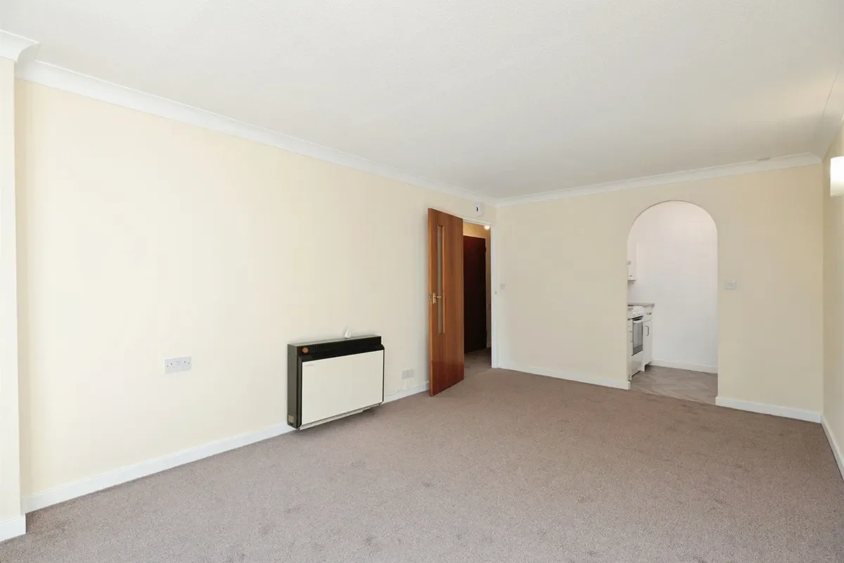 Flat Cassio Road in Watford