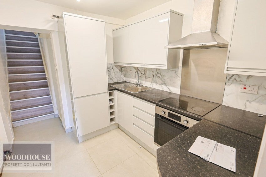 Flat Hedworth Avenue in Waltham Cross