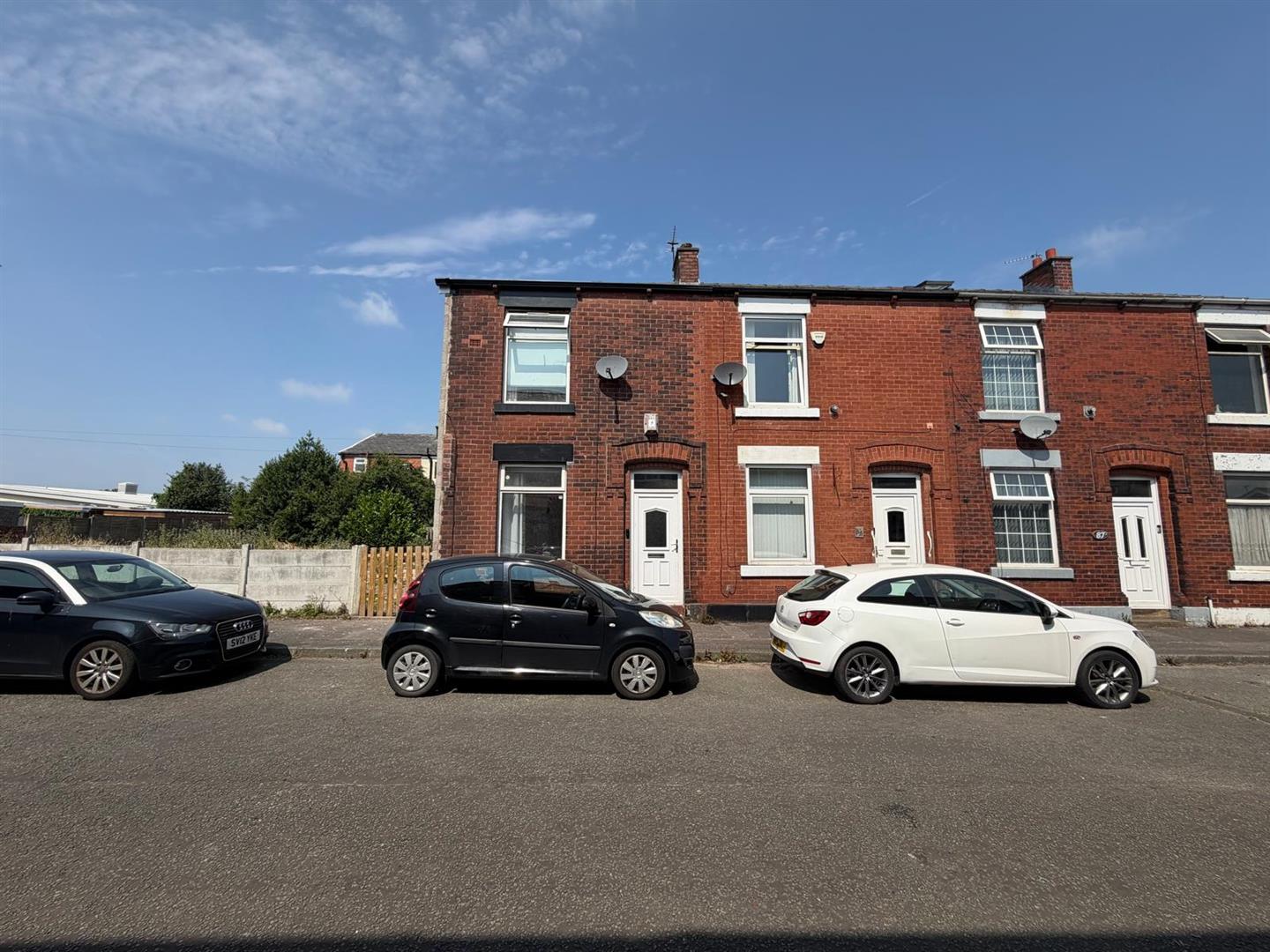 House Louise Street in Milnrow