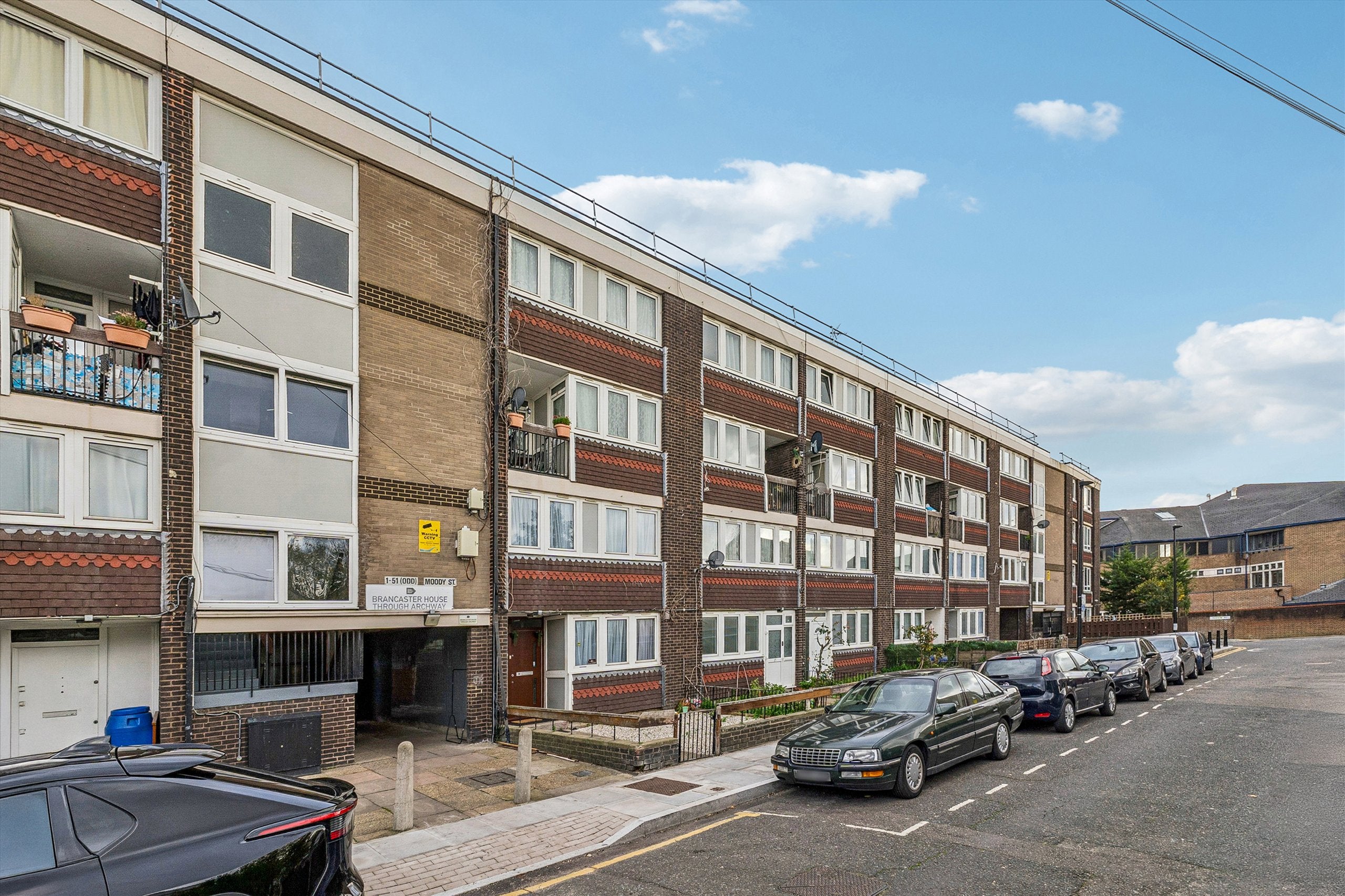 Flat Moody Street in Greater London