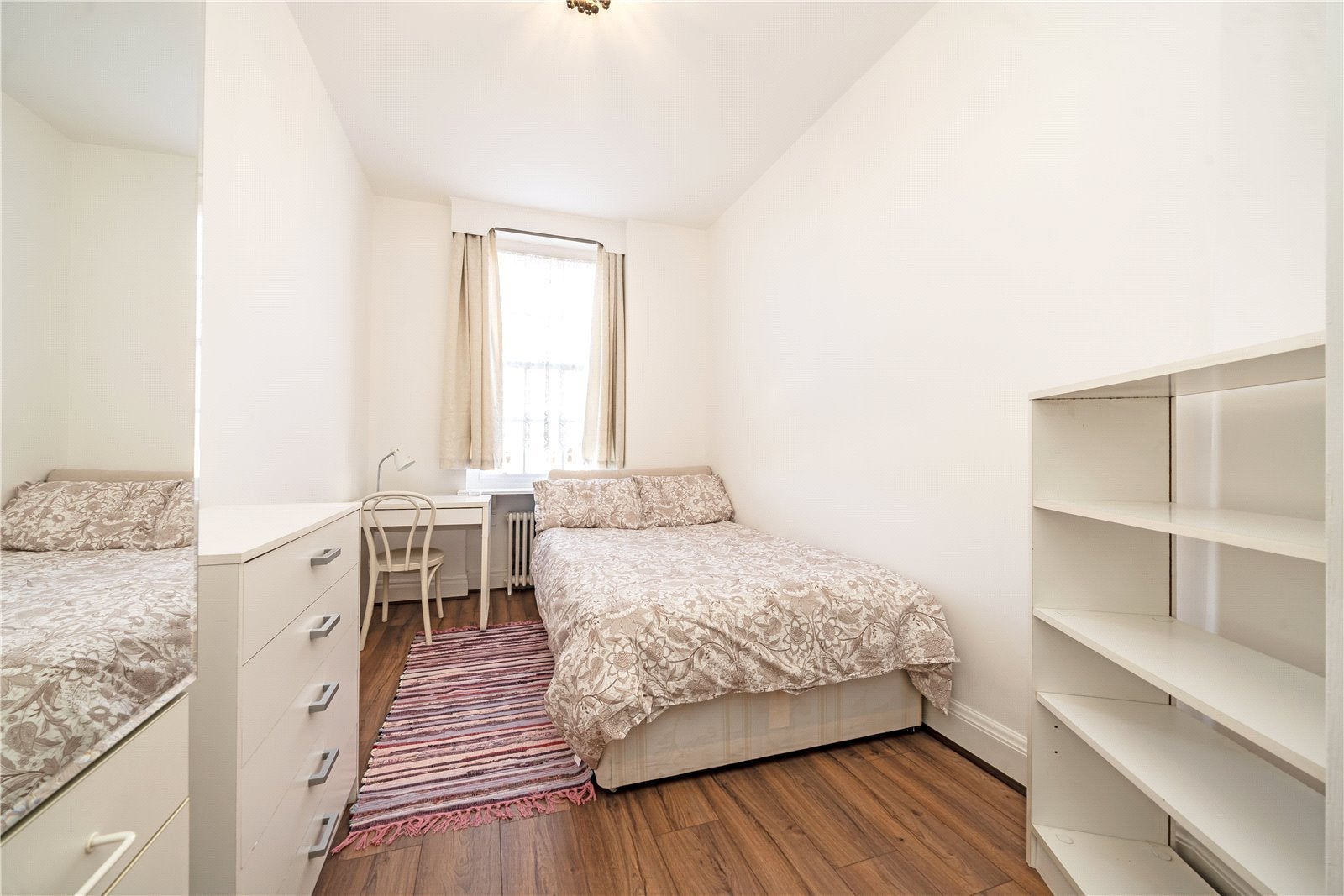 Flat Queensway in City of Westminster