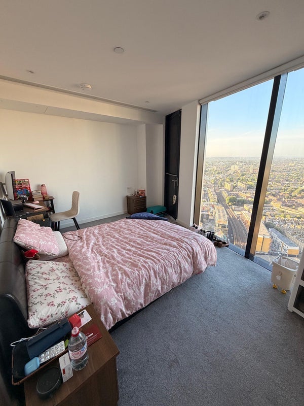 Room Walworth Road in Greater London
