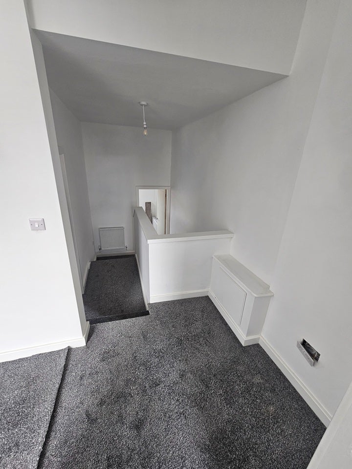 Flat Seafield Road in New Ferry