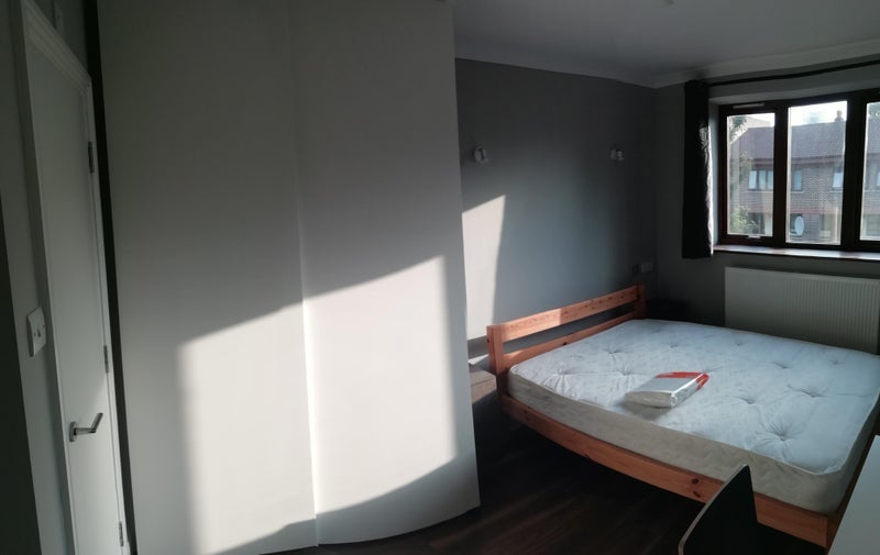Room Purcell Street in Greater London